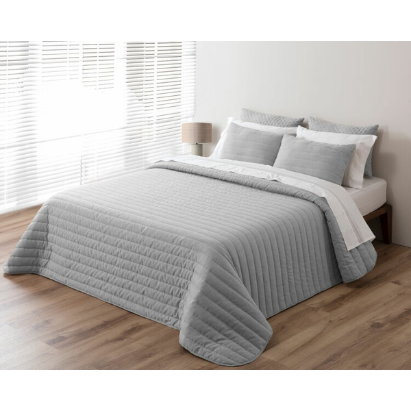vuodepeite-pierre-cardin-lino-tyylikas-viltti